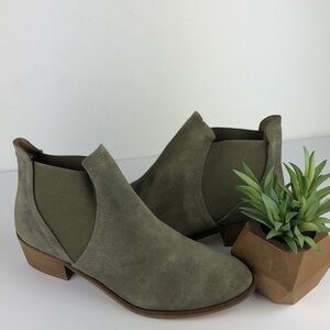 NEW Splendid Henri Chelsea Suede Ankle Boots 6.5